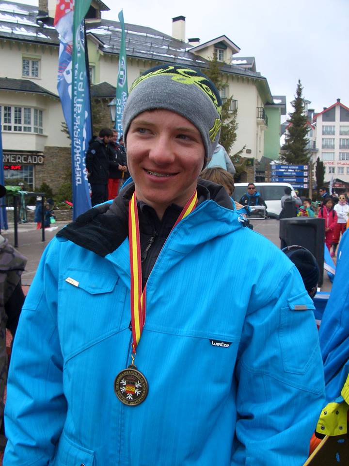 Iv&aacute;n Salvador, subcampe&oacute;n de Espa&ntilde;a J&uacute;nior de Snowboard Cross